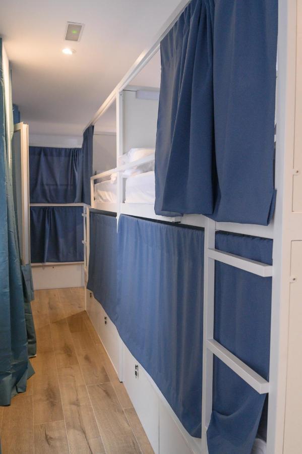 Bett im gemischten Schlafsaal mit 16 Betten